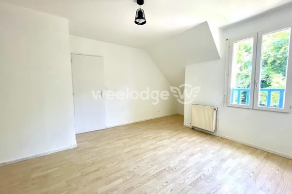 Maison à vendre 6 pièces de 123,9 m² à Jouy-le-Moutier