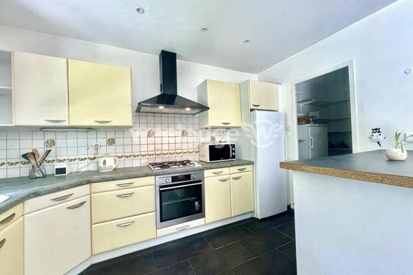 Maison à vendre 6 pièces de 123,9 m² à Jouy-le-Moutier