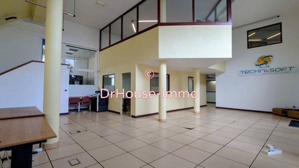 Immeuble à vendre 11 pièces de 590 m²