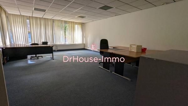 Immeuble à vendre 11 pièces de 590 m²