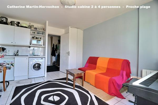 Studio cabine avec parking aérien au calme à 300m de la plage