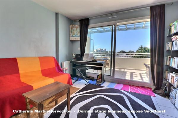 Studio cabine avec parking aérien au calme à 300m de la plage