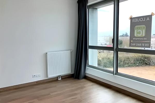 A LOUER - BOTTIERE CHENAIE - PROCHE TRAM - Appartement Type 2 RECENT avec PARKING