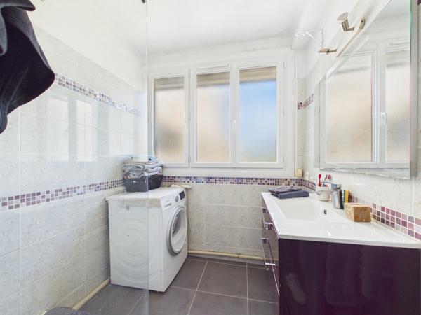 🏡 Bel appartement T4 – Parking + cave - Proche quartier St Ruf