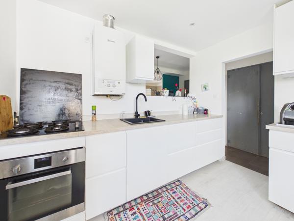 🏡 Bel appartement T4 – Parking + cave - Proche quartier St Ruf