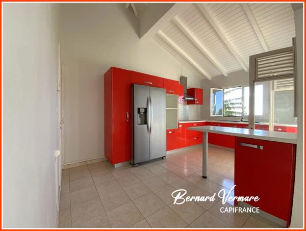 Maison vue mer et les Saintes - 7 pièces - 4 chambres - 130 m² sur terrain 1000m²