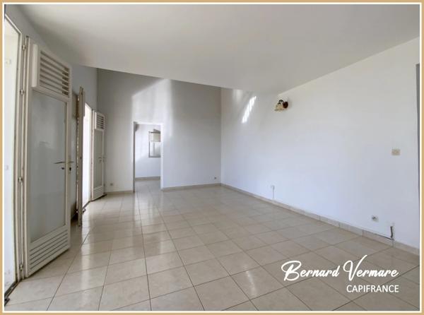 Maison vue mer et les Saintes - 7 pièces - 4 chambres - 130 m² sur terrain 1000m²