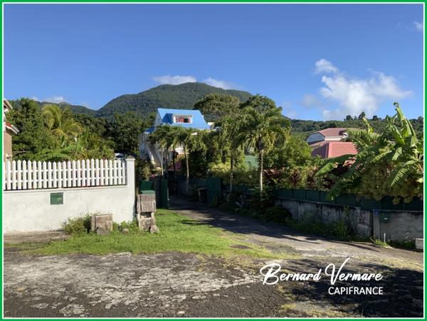 Maison vue mer et les Saintes - 7 pièces - 4 chambres - 130 m² sur terrain 1000m²