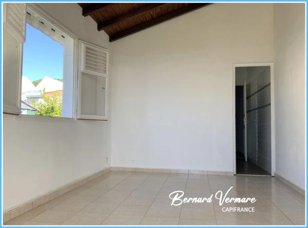 Maison vue mer et les Saintes - 7 pièces - 4 chambres - 130 m² sur terrain 1000m²