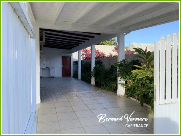 Maison vue mer et les Saintes - 7 pièces - 4 chambres - 130 m² sur terrain 1000m²