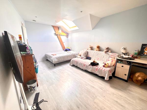 maison 174 m2 avec véranda et piscine