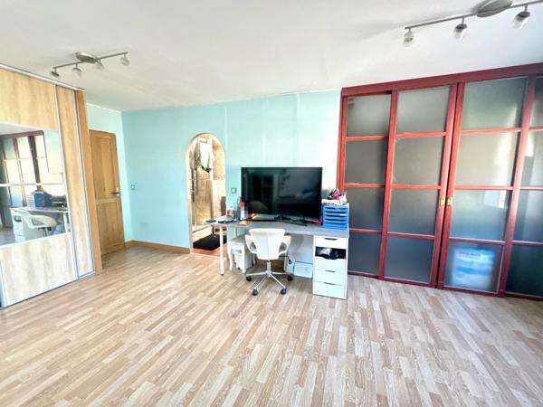 maison 174 m2 avec véranda et piscine