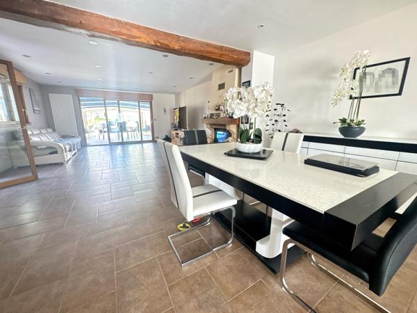 maison 174 m2 avec véranda et piscine