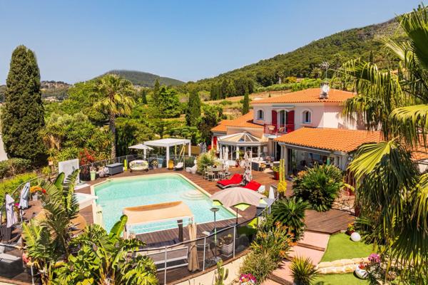 Vente Maison de luxe Carqueiranne 10 Pièces 410 m²