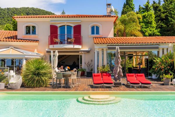 Vente Maison de luxe Carqueiranne 10 Pièces 410 m²
