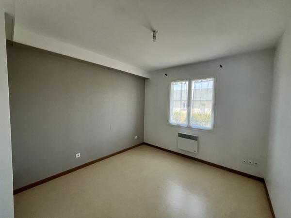 Maison à louer 1 010 € CC St-Branchs 5 p 83 m² DPE D
