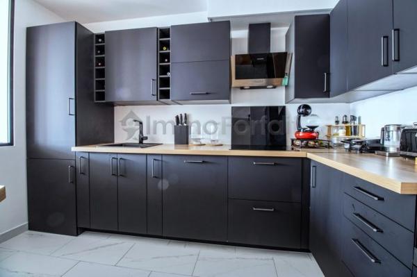 T2 Courbevoie 52.10 m²