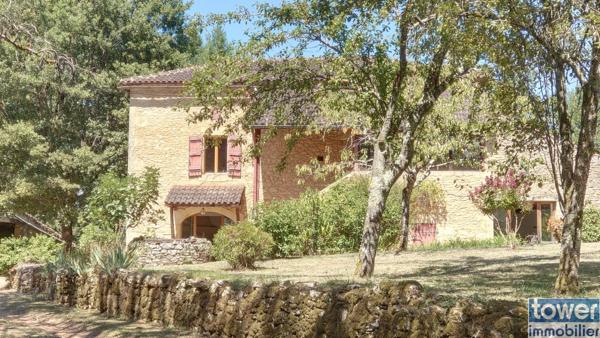 AUTHENTIQUE MAISON LOTOISE 135 m2 ET SA GRANGE SUR 1.7HA 46700 MONTCABRIER