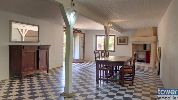 AUTHENTIQUE MAISON LOTOISE 135 m2 ET SA GRANGE SUR 1.7HA 46700 MONTCABRIER