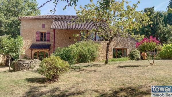 AUTHENTIQUE MAISON LOTOISE 135 m2 ET SA GRANGE SUR 1.7HA 46700 MONTCABRIER