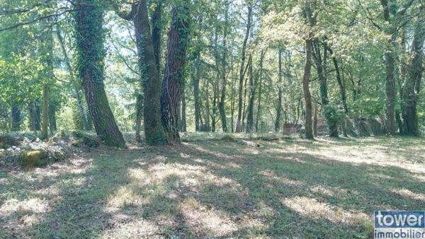 AUTHENTIQUE MAISON LOTOISE 135 m2 ET SA GRANGE SUR 1.7HA 46700 MONTCABRIER