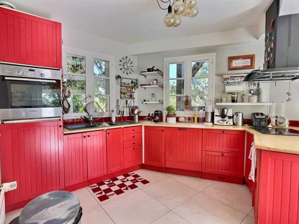 Jolie Propriété sur 4136M2 avec piscine