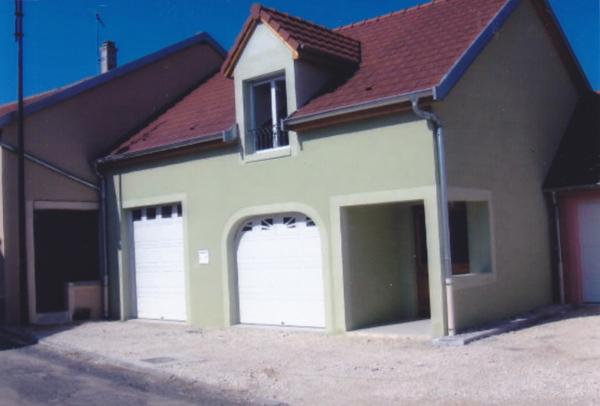 A VENDRE A SEMOUTIERS: ensemble immobilier composé de deux maisons Détails des diagnostics énergétiques
