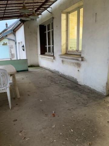 A VENDRE A SEMOUTIERS: ensemble immobilier composé de deux maisons Détails des diagnostics énergétiques