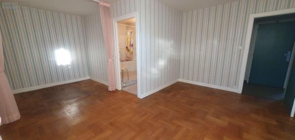 Maison de ville à vendre à Limoges en Haute-Vienne (87000), ref : 87006/1117 EMAILLEURS