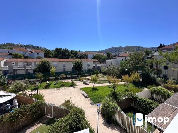 3 pièces parfait état avec box de parking