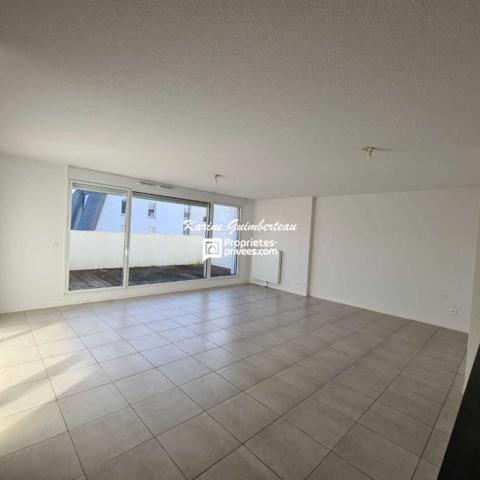 Appartement 3 pièce(s) 70.7 m2 3ème étage