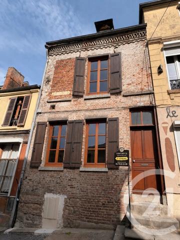 Immeuble à vendre  210 m 2   GUISE  - 02