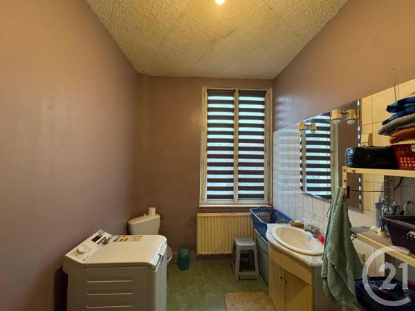 Immeuble à vendre  210 m 2   GUISE  - 02