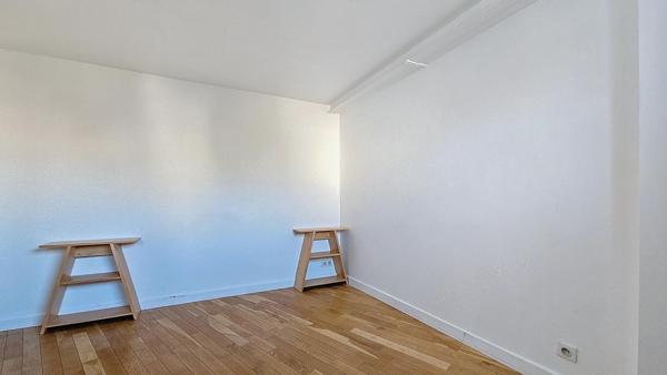 LES LILAS LOFT 3 CHAMBRES AVEC TERRASSE