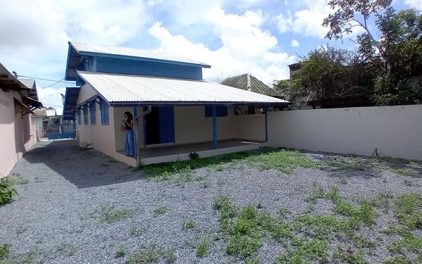 Maison à vendre    6 pièces •  Saint-Laurent-du-Maroni