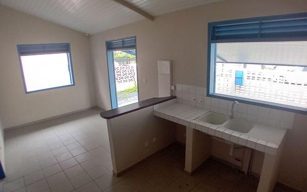 Maison à vendre    6 pièces •  Saint-Laurent-du-Maroni