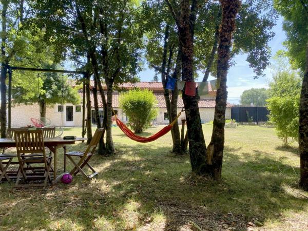 À Brizambourg  Longère avec Gîte Attenant  290 m² Habitables