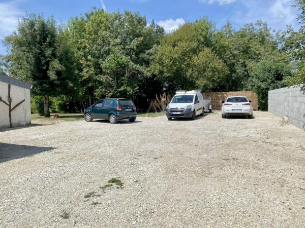 À Brizambourg  Longère avec Gîte Attenant  290 m² Habitables