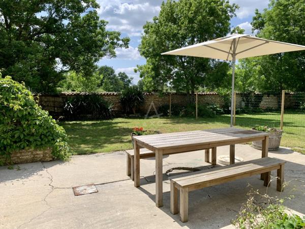 À Brizambourg  Longère avec Gîte Attenant  290 m² Habitables