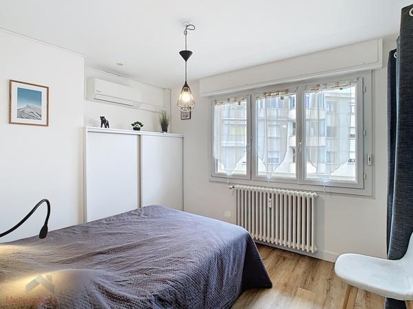 Chambéry centre ville T3 60 m² rénové parfait état.