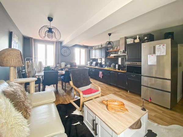 Local tous commerces Aincourt