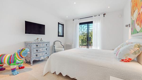 Vente Maison contemporaine Grimaud 8 Pièces 320 m²
