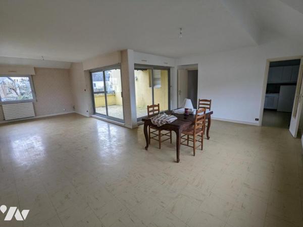 Immeuble de 590 m² avec Fort Potentiel en Centre-Ville de GOURIN