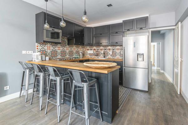 Appartement à vendre    3 pièces • 82,10 m2 Aix-en-Provence