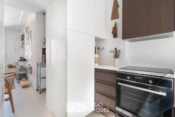 Appartement rénové par architecte lumineux et au calme au square Gardette