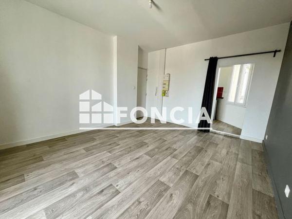 Location Studio 23 m² - 22 RUE DUPERRE Brest 29200