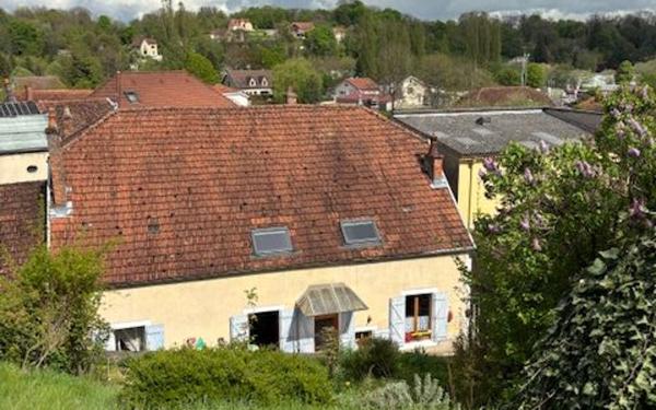 Maison à vendre    5 pièces •  Bourbonne-les-Bains