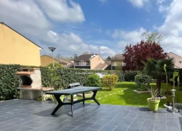 Bien situé, dans un quartier recherché