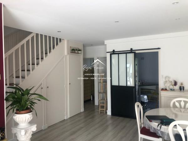 Bien situé, dans un quartier recherché