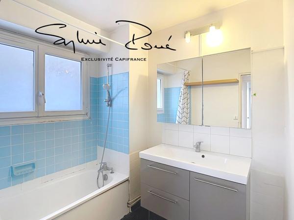 Appartement à vendre 3 pièces PARIS 20EME ARRONDISSEMENT (75) avec balcon cave et parking